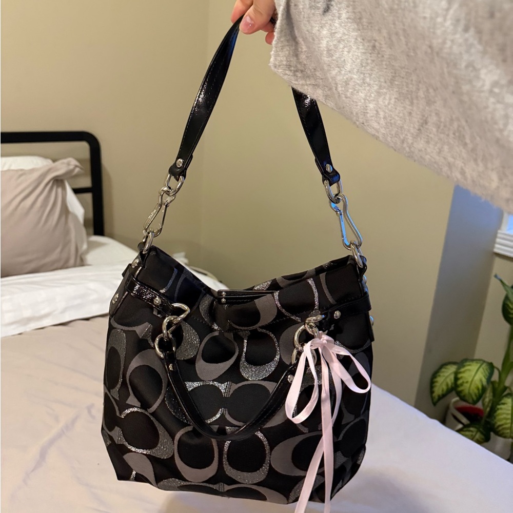 SOLD Vintage y2k Coach hobo shoulder bag